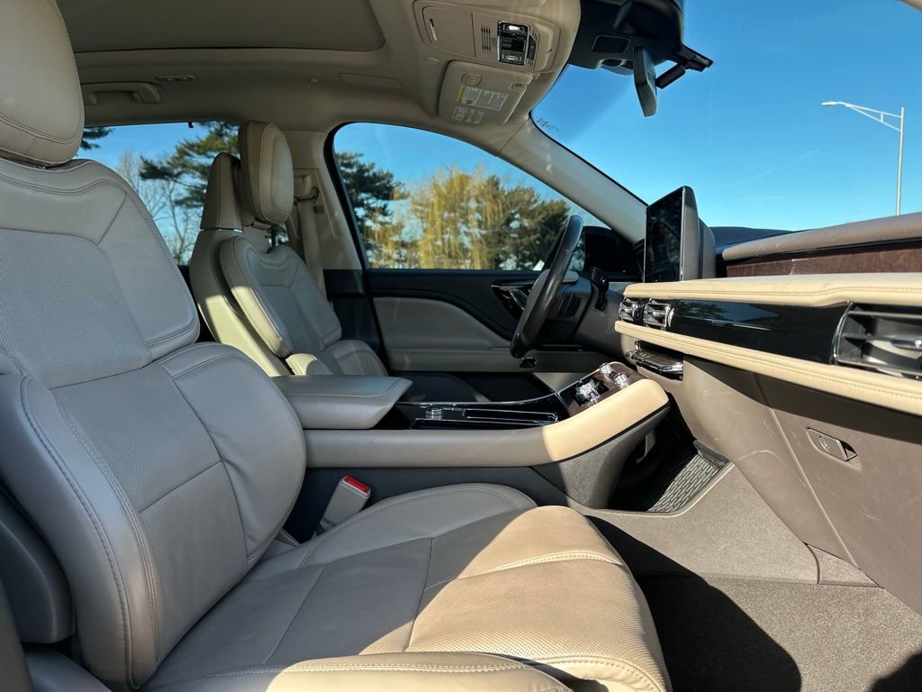 Used 2021 Lincoln Aviator Reserve w/ Equipment Group 202A image 27