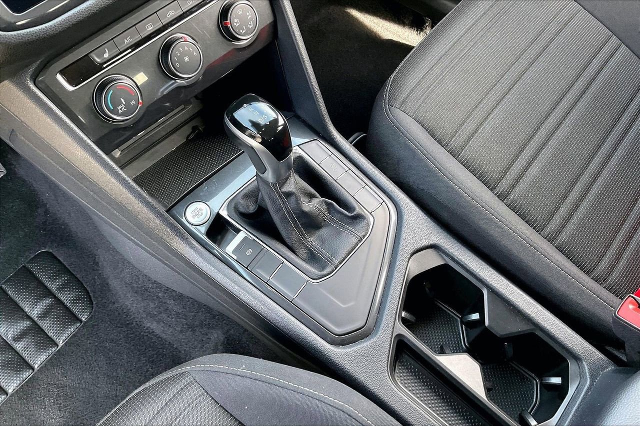 Used 2024 Volkswagen Tiguan S image 32