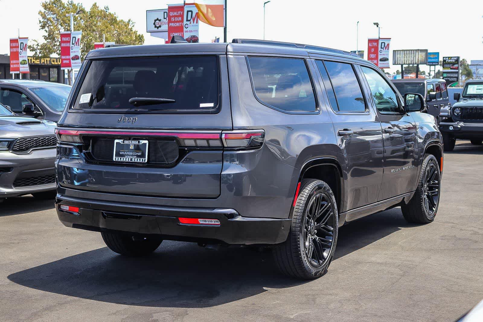 New 2026 Jeep Grand Wagoneer Limited AWD/4WD image 4