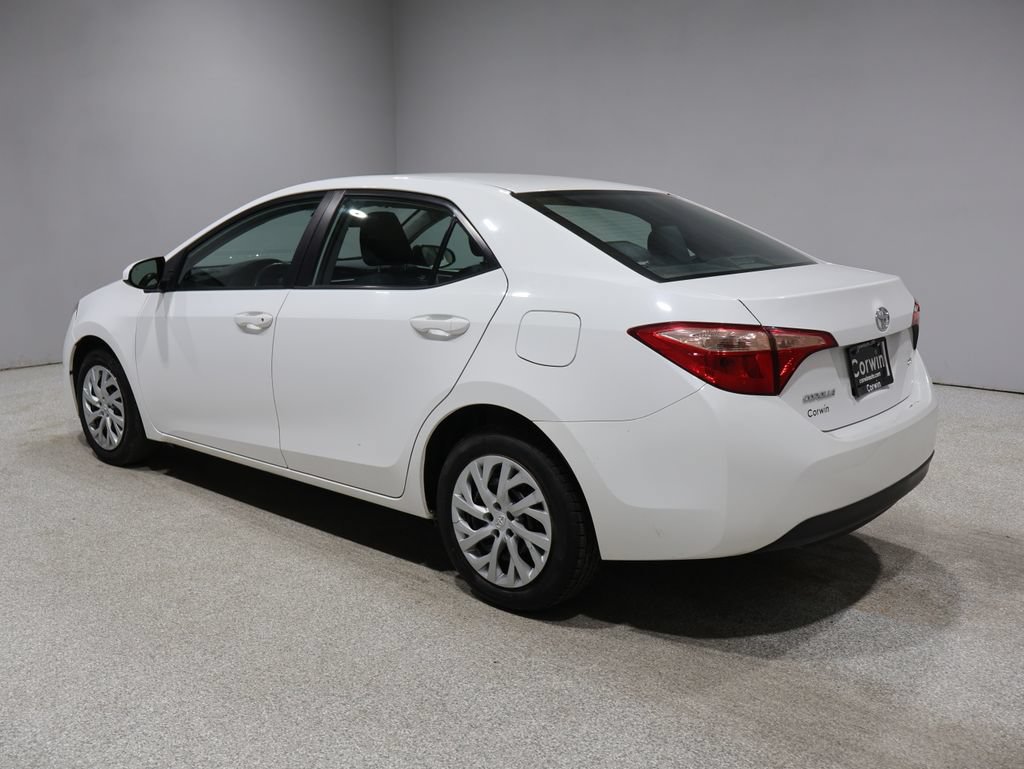 Used 2018 Toyota Corolla LE FWD image 4