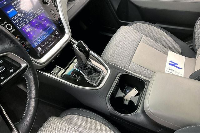 Used 2021 Subaru Outback Premium image 16