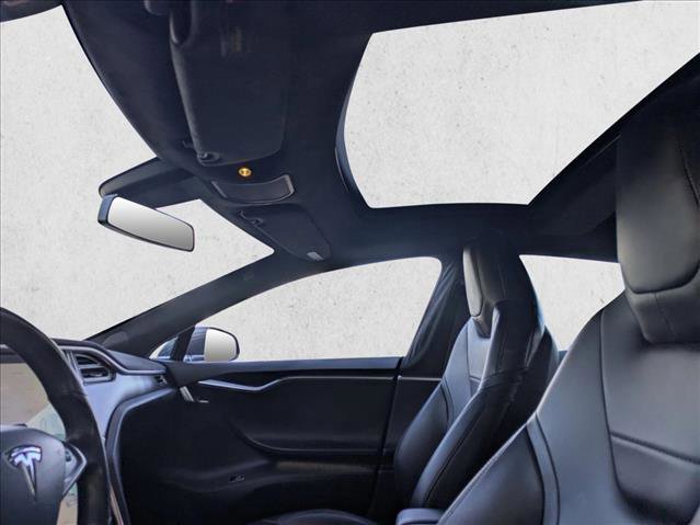 Used 2015 Tesla Model S 90D image 16