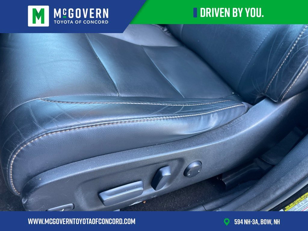 Used 2016 Toyota Highlander XLE AWD/4WD image 12