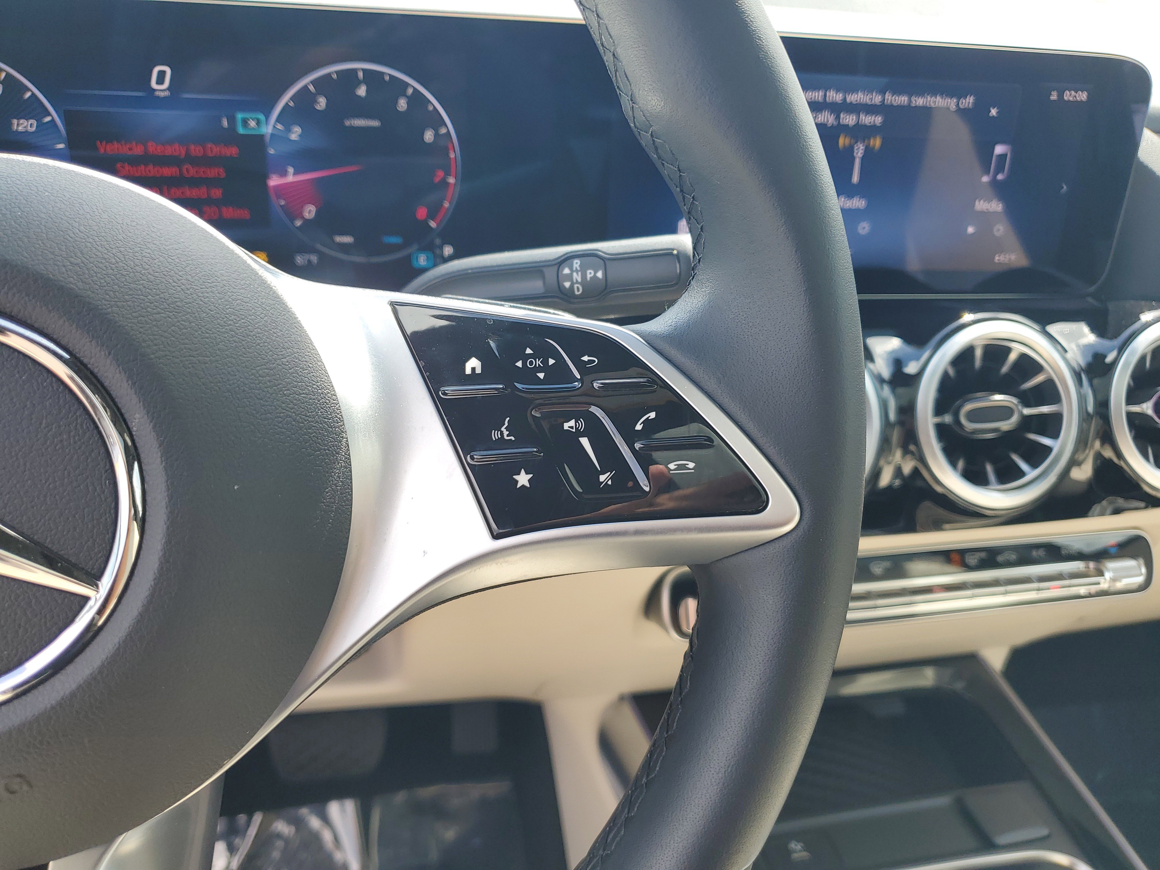 Certified 2025 Mercedes-Benz GLA 250 image 31