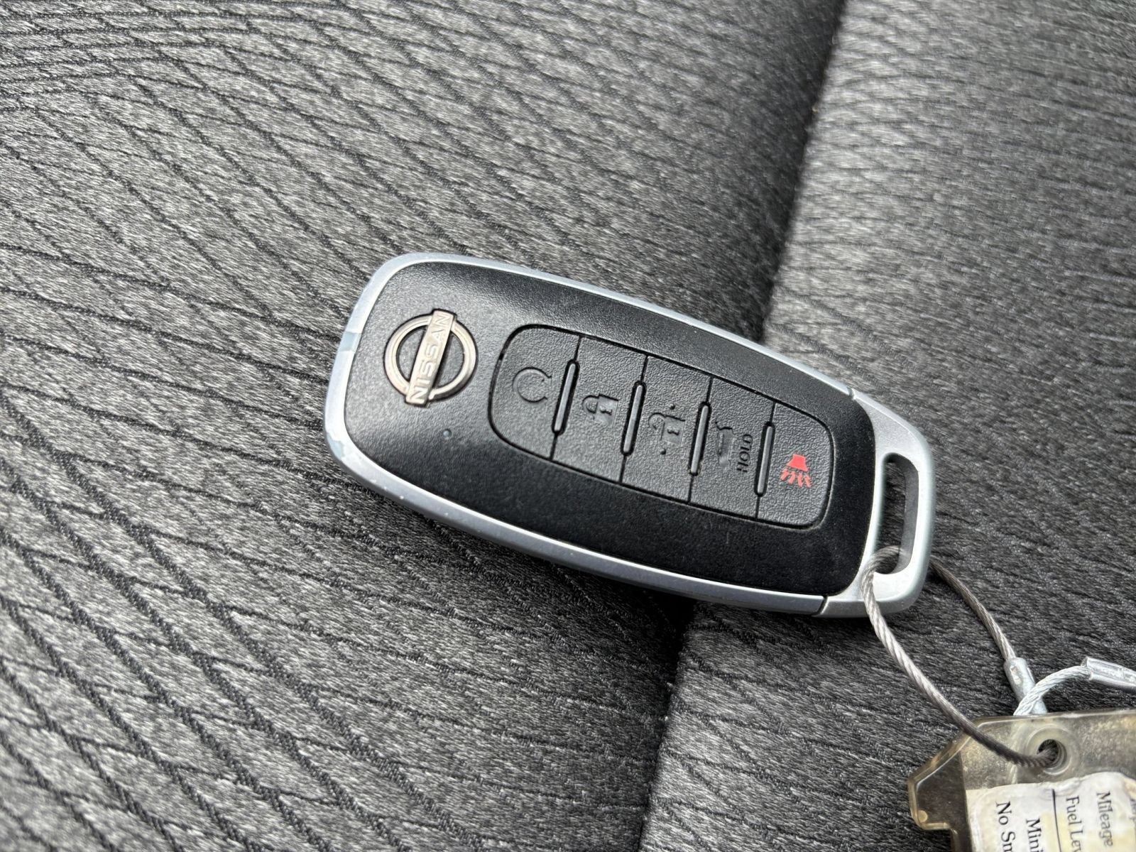 Used 2025 Nissan Rogue SV FWD image 21