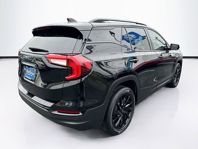Used 2023 GMC Terrain SLT w/ Elevation Edition image 7