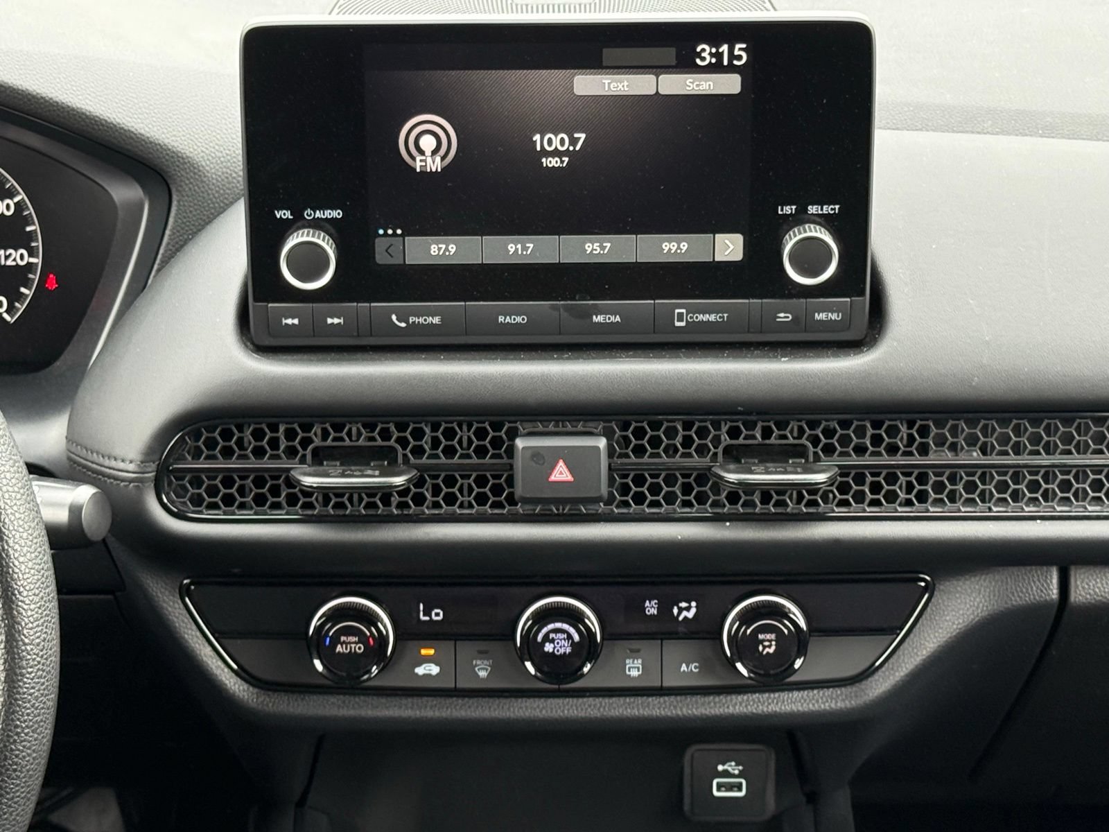 Used 2024 Honda HR-V LX image 19