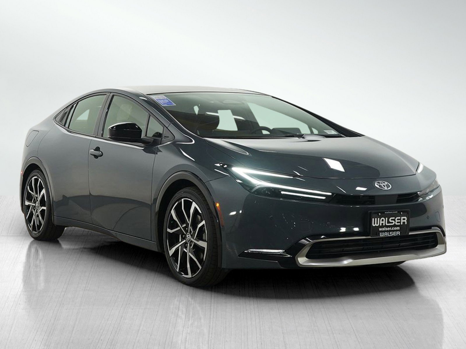 Used 2024 Toyota Prius Prime XSE Premium image 9