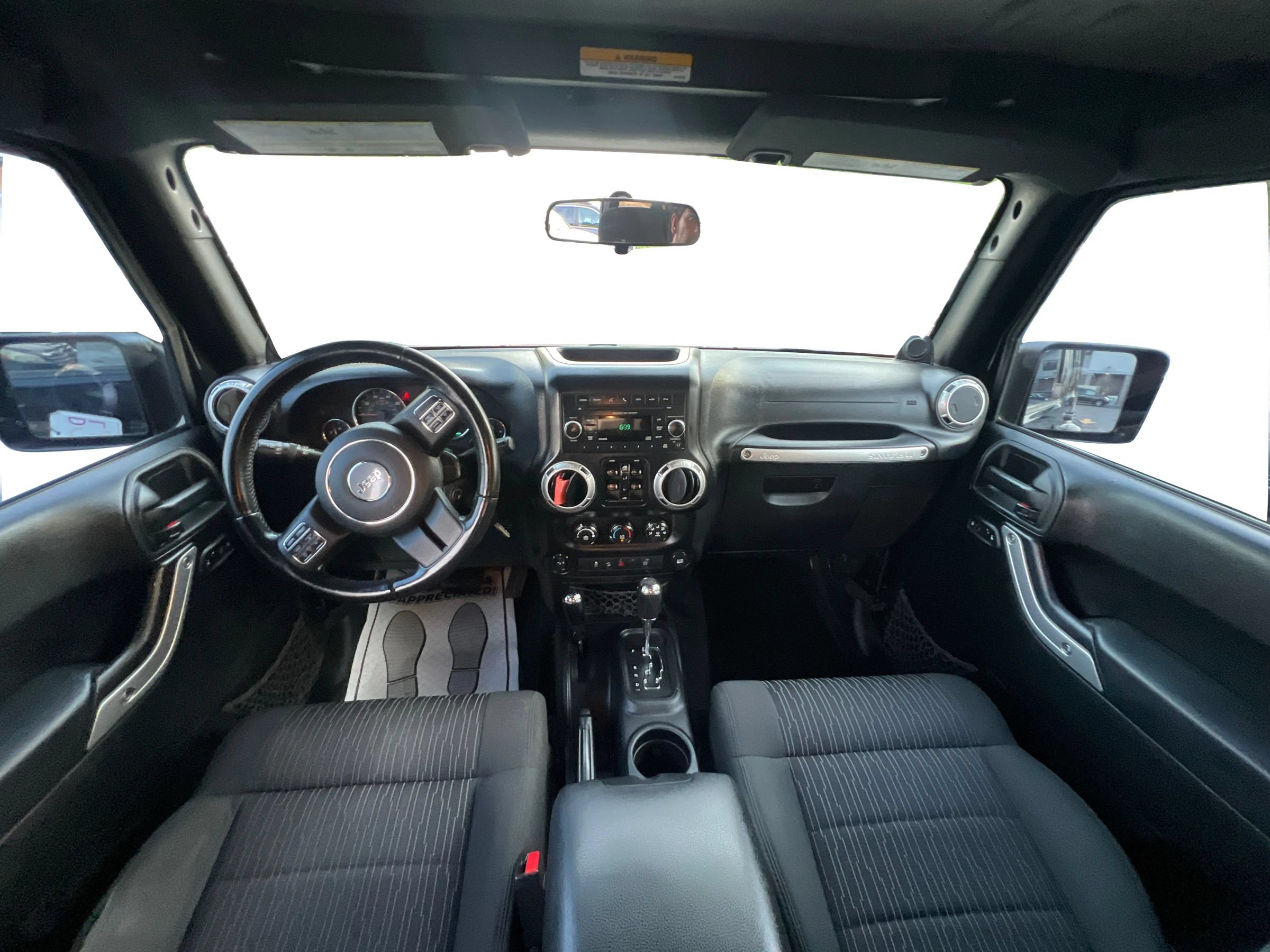 Used 2012 Jeep Wrangler Unlimited Sahara w/ Connectivity Group AWD/4WD image 21