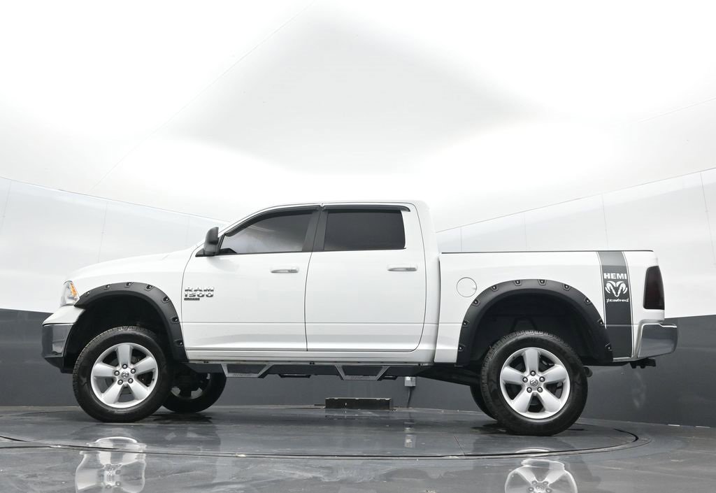 Used 2019 RAM 1500 Classic SLT image 29