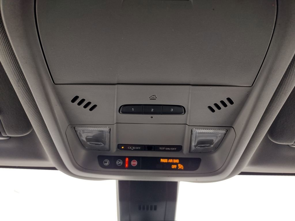 Used 2024 Chevrolet Equinox Premier image 29