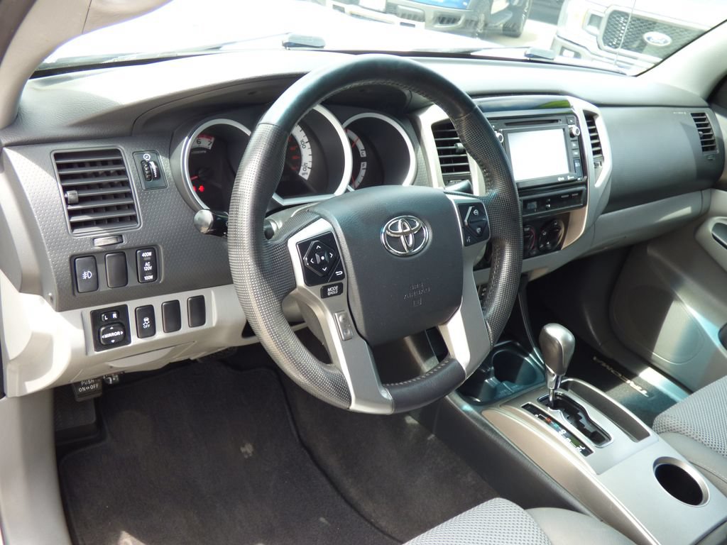 Used 2014 Toyota Tacoma PreRunner w/ TRD Sport Package RWD image 19