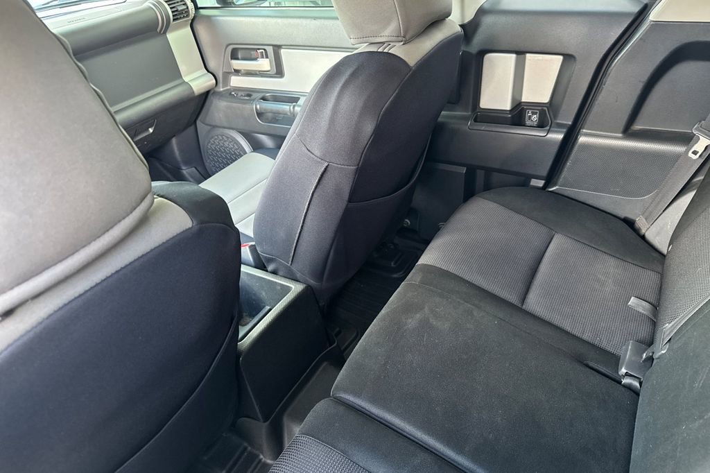 Used 2008 Toyota FJ Cruiser 4WD image 12