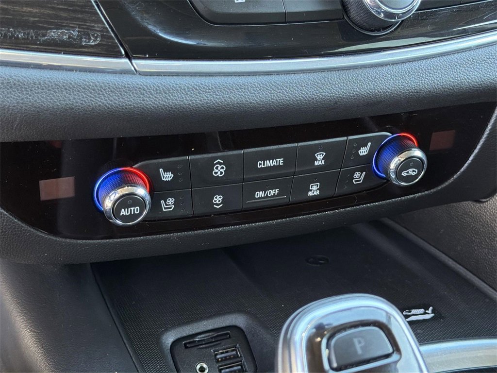 Used 2021 Buick Enclave Avenir w/ Avenir Technology Package image 12