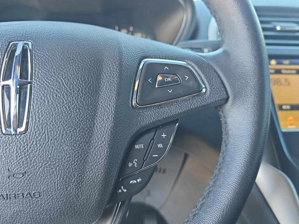 Used 2019 Lincoln MKC Premiere image 23