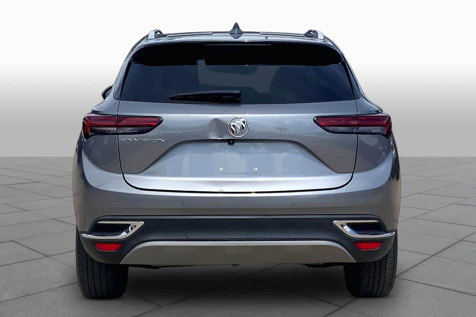 Used 2022 Buick Envision Essence w/ Safety Package FWD image 5