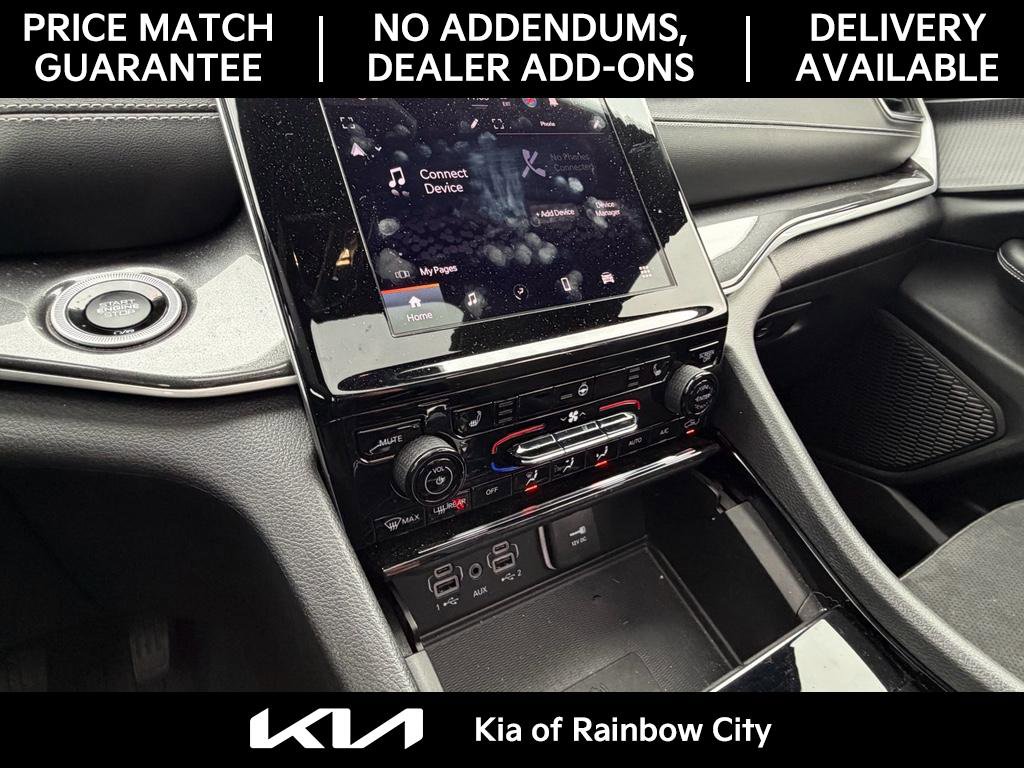 Used 2023 Jeep Grand Cherokee Altitude image 29