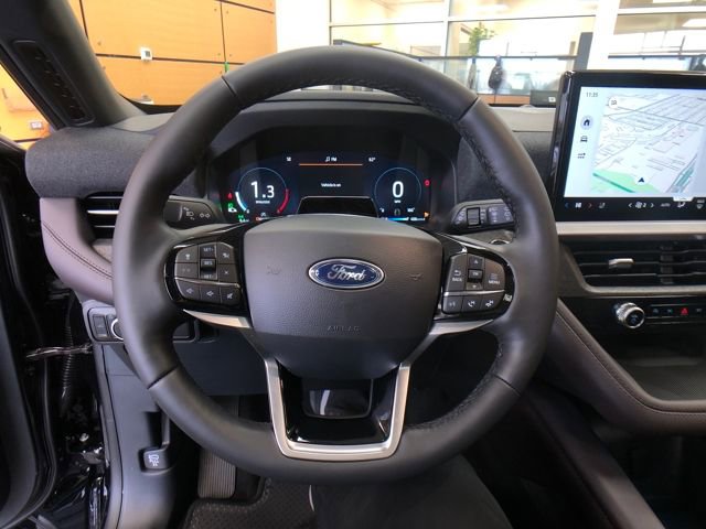 New 2026 Ford Explorer Platinum image 13