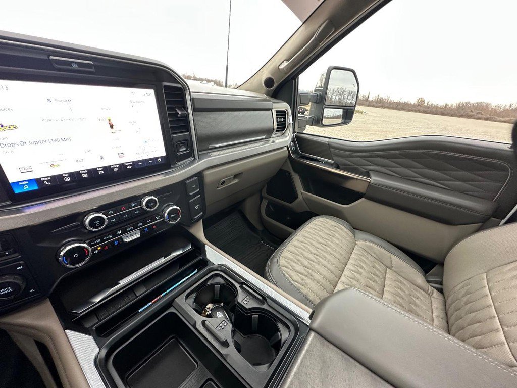 Used 2026 Ford F450 Platinum w/ Platinum Plus Package image 33