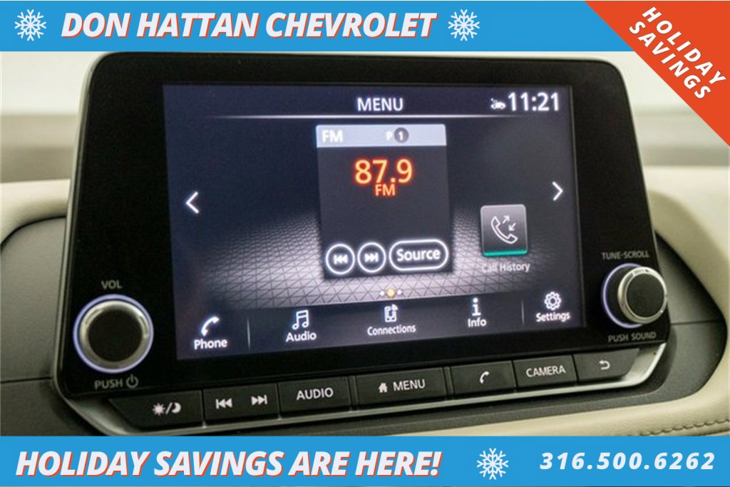 Used 2023 Nissan Rogue SV image 9