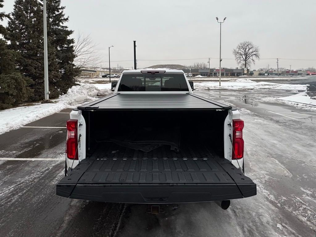 Used 2023 Chevrolet Silverado 3500 High Country image 14