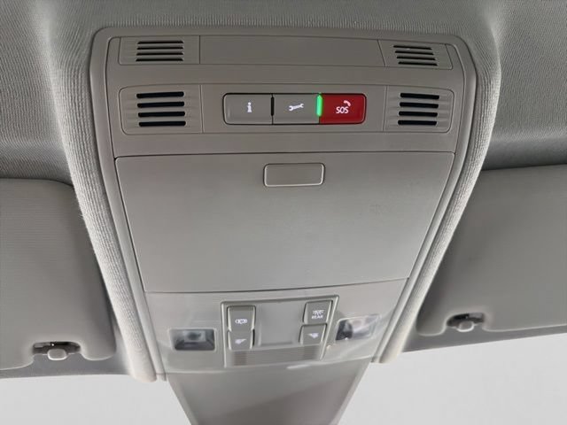 Certified 2022 Volkswagen Tiguan SE FWD image 25