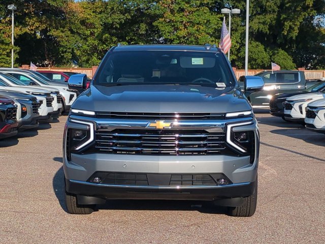 New 2026 Chevrolet Suburban Premier image 3