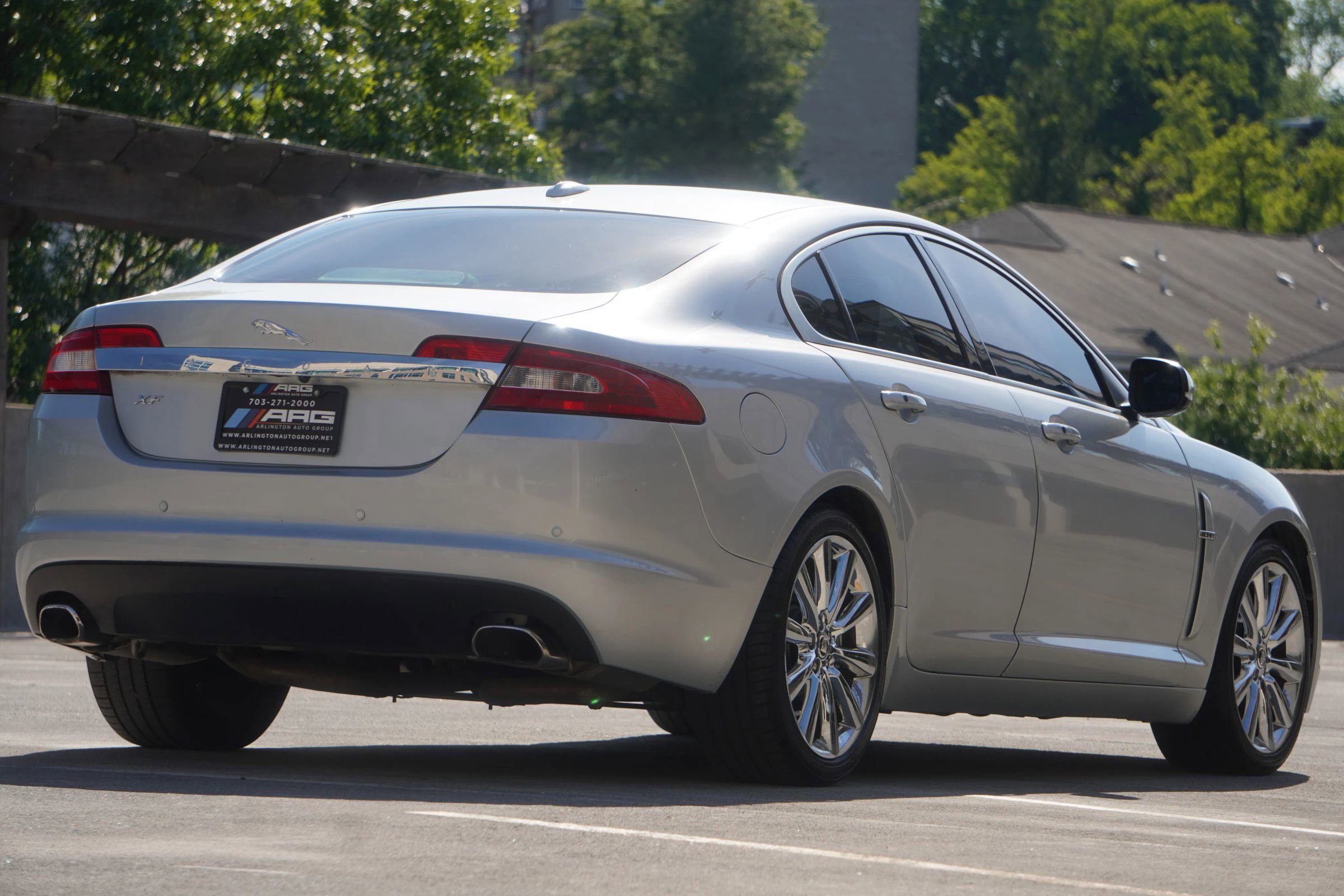 Used 2011 Jaguar XF Premium RWD image 11