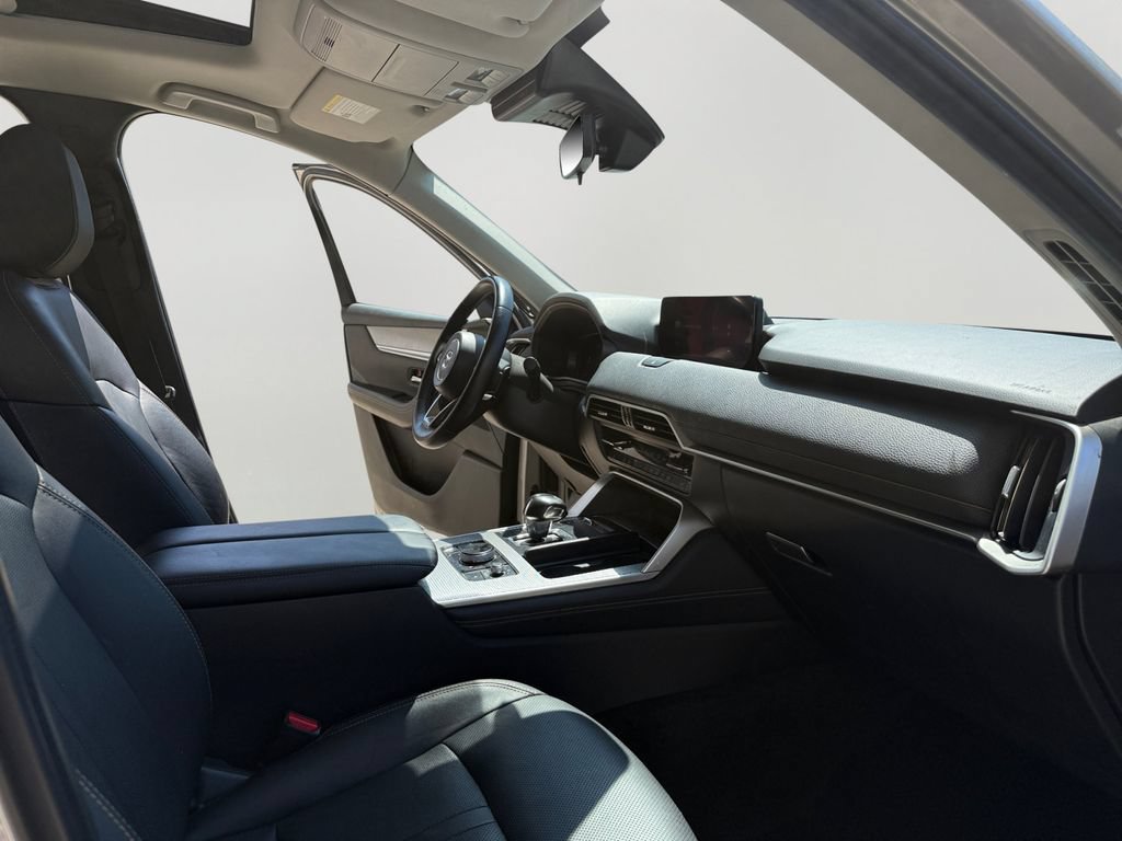 Used 2024 MAZDA CX-90 Plug-In Hybrid w/ Preferred AWD/4WD image 11
