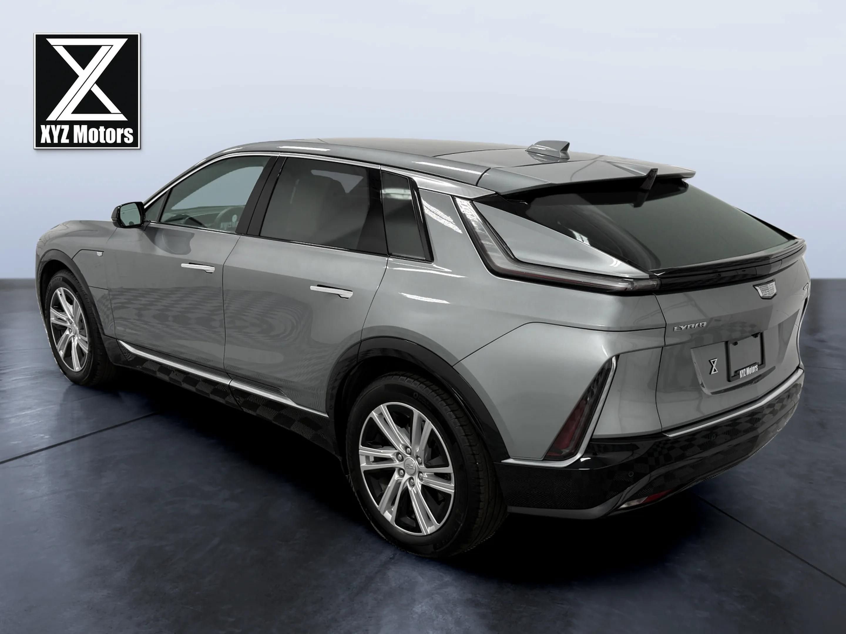 Used 2024 Cadillac Lyriq Tech RWD image 4