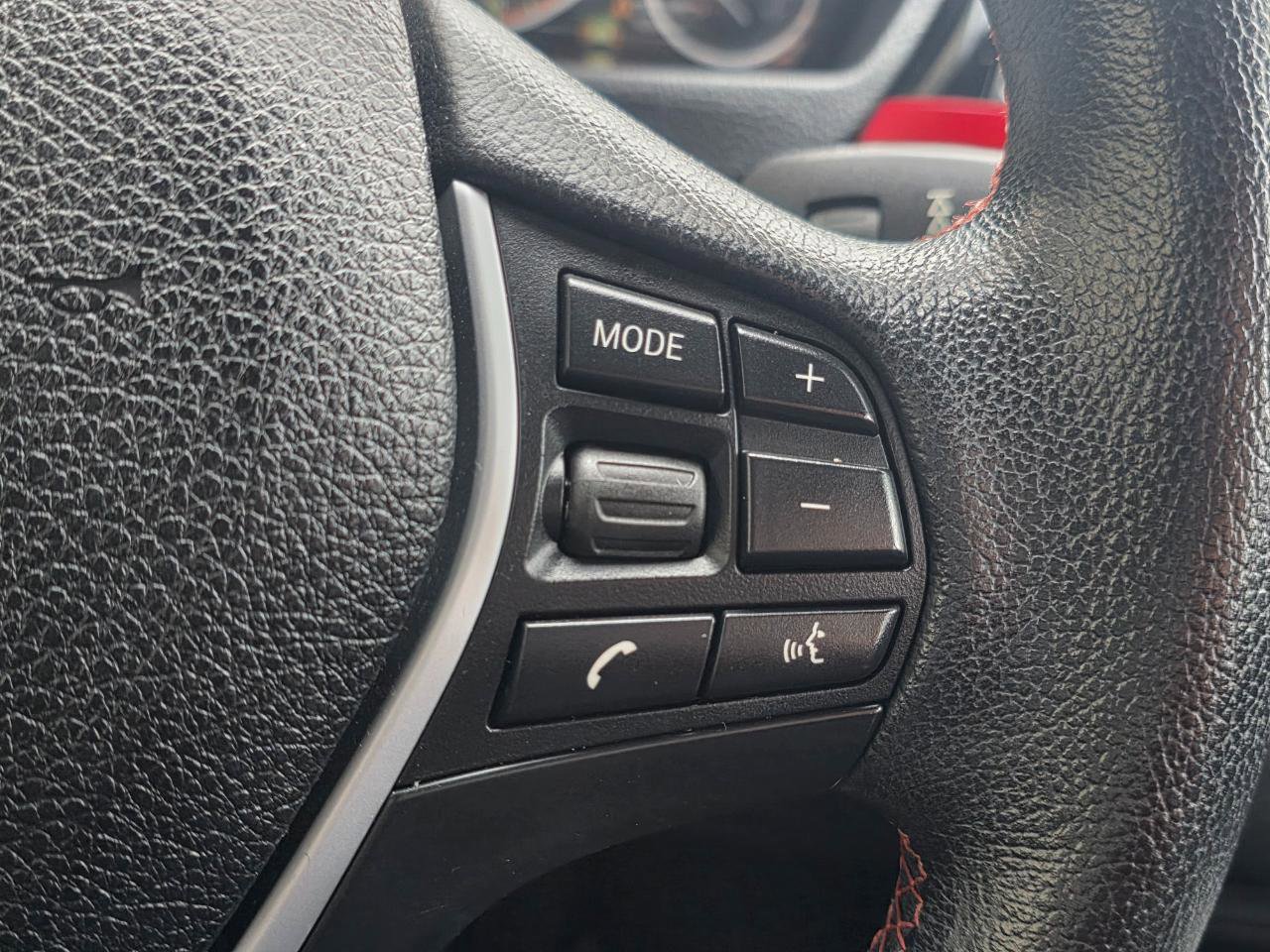 Used 2014 BMW 328i xDrive Sedan AWD/4WD image 19