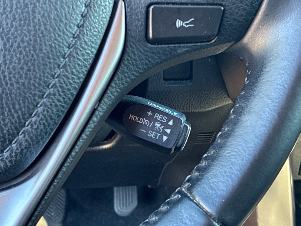 Used 2018 Toyota RAV4 XLE w/ Plus Extra Value Package AWD/4WD image 41
