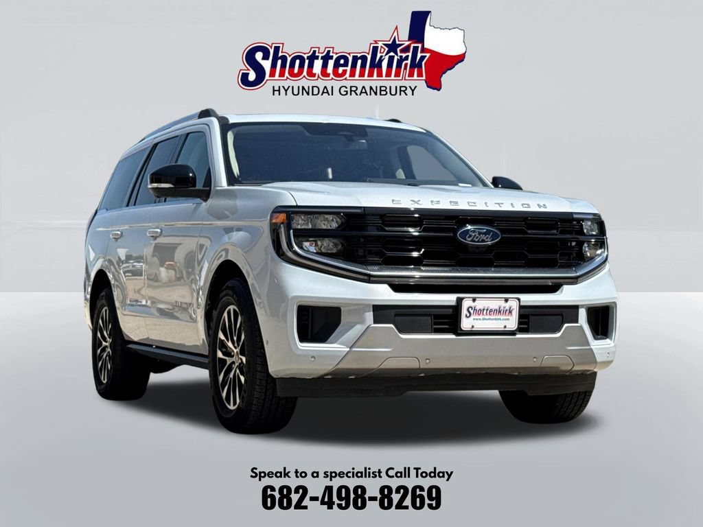 Used 2025 Ford Expedition Platinum AWD/4WD image 3
