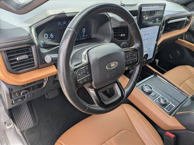 Used 2023 Ford Expedition Max Platinum AWD/4WD image 10