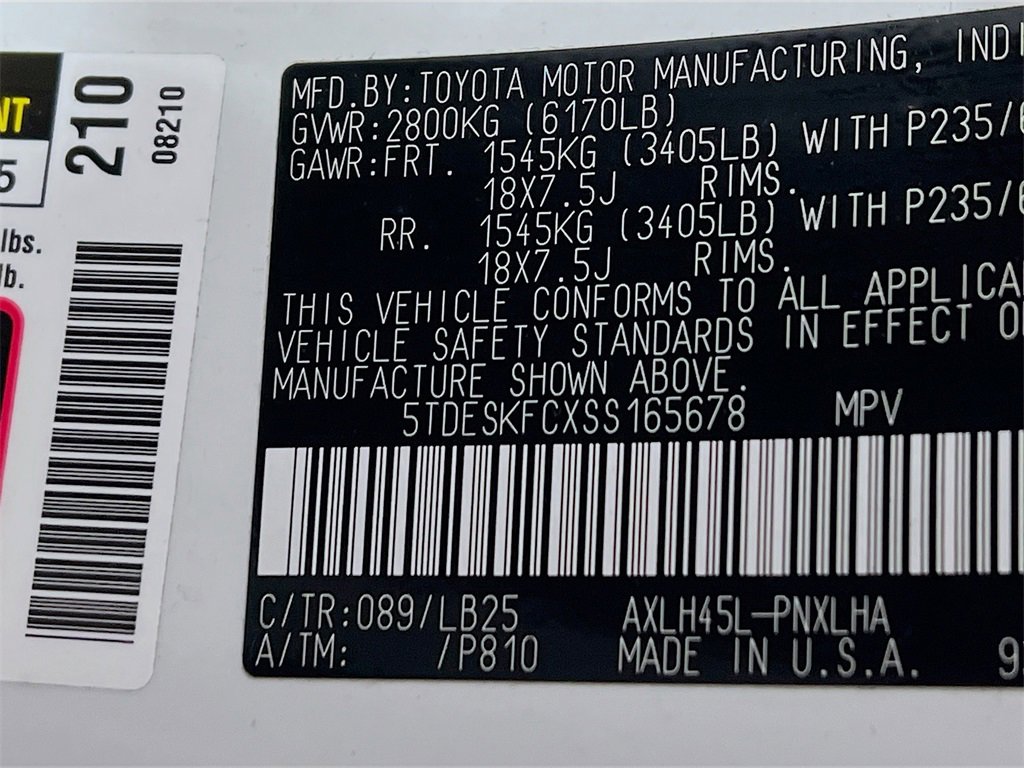 Certified 2025 Toyota Sienna Platinum image 29