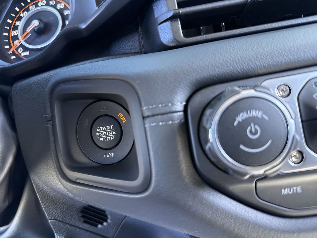 New 2026 Jeep Gladiator Sport image 18