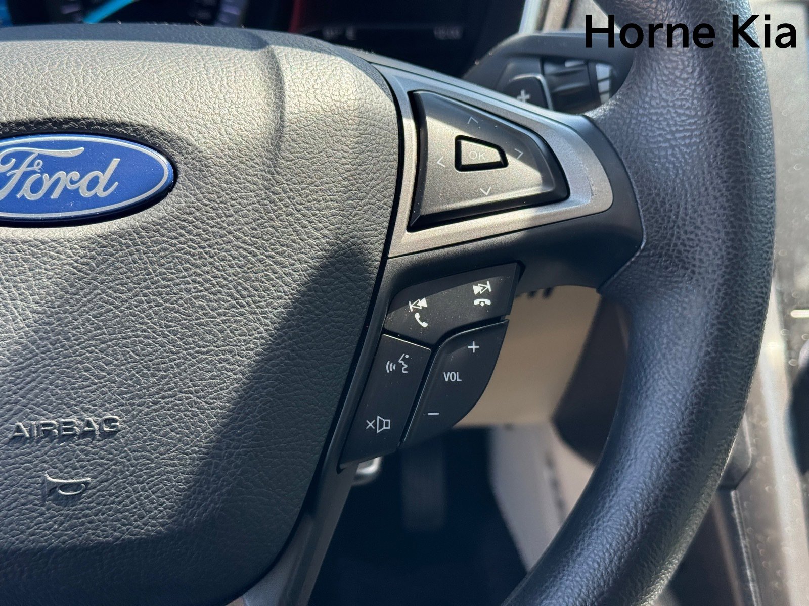 Used 2019 Ford Fusion SE image 19