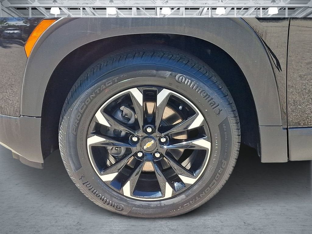 Used 2022 Chevrolet TrailBlazer LT w/ Driver Confidence Package FWD image 9