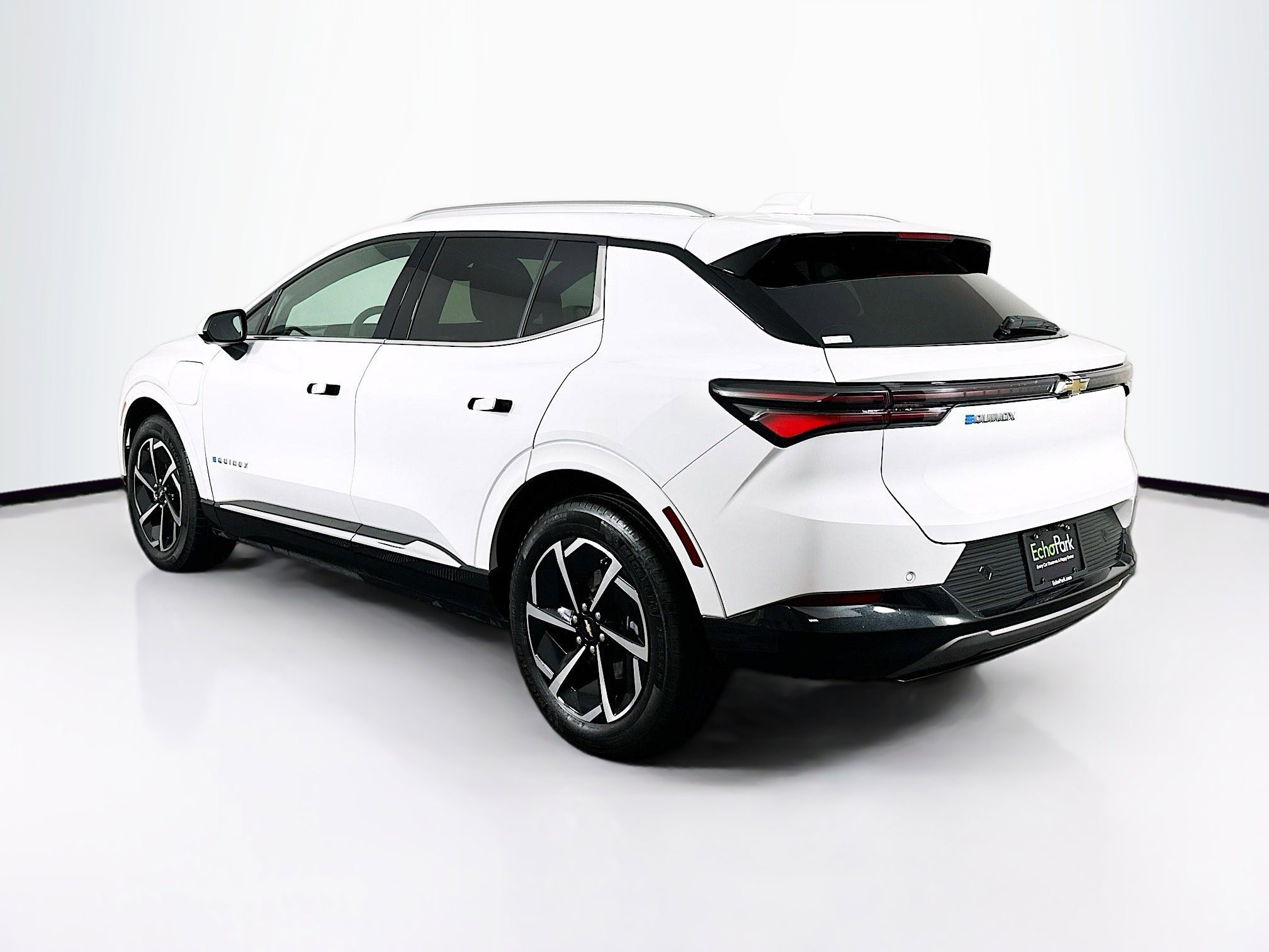 Used 2024 Chevrolet Equinox EV LT image 5