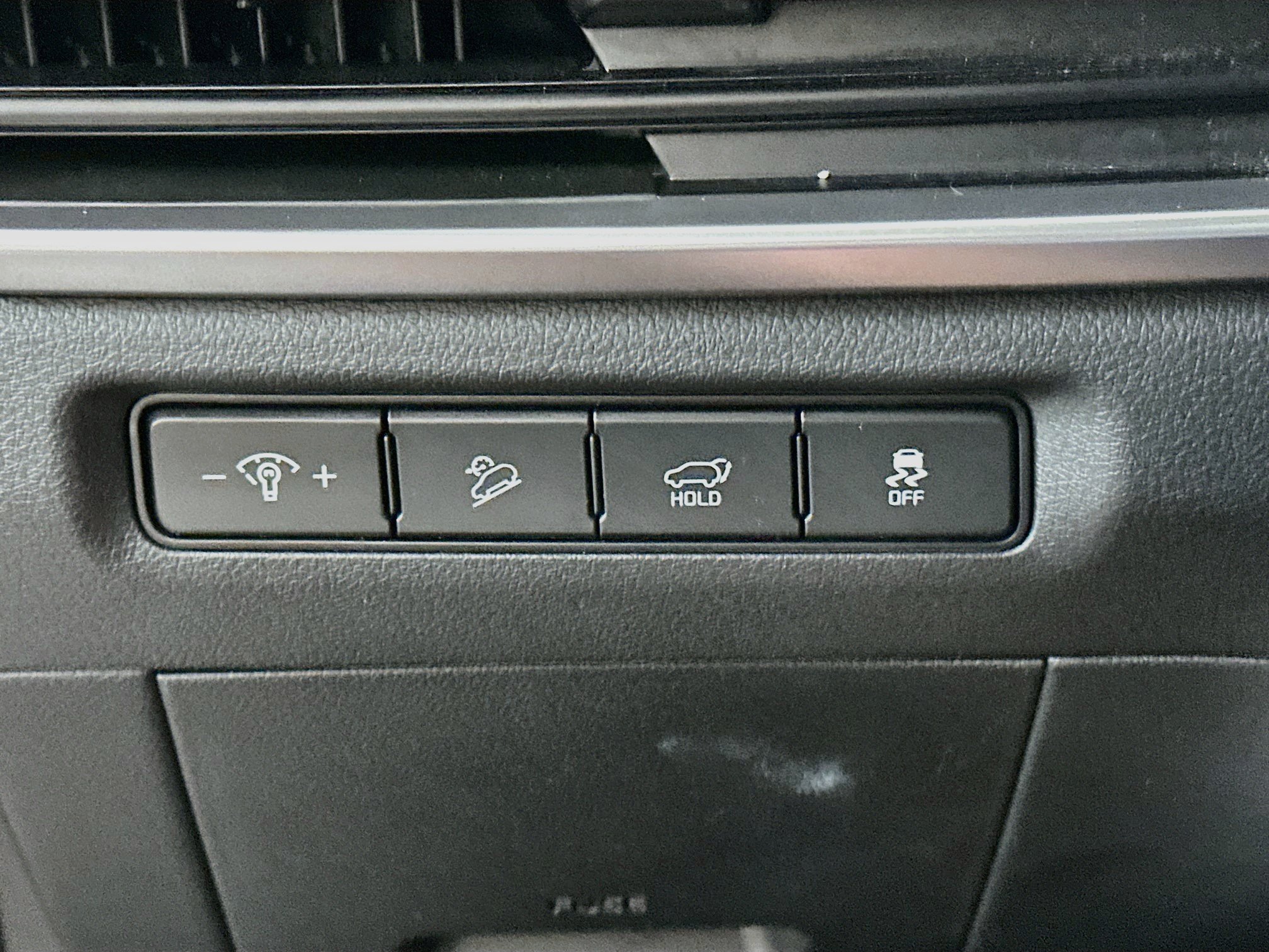 Used 2025 Kia Telluride S FWD image 17