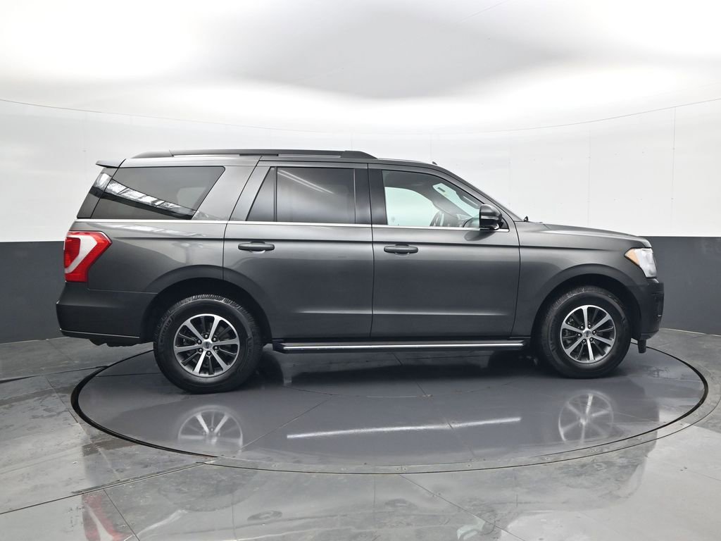 Used 2020 Ford Expedition XLT w/ Equipment Group 202A image 4