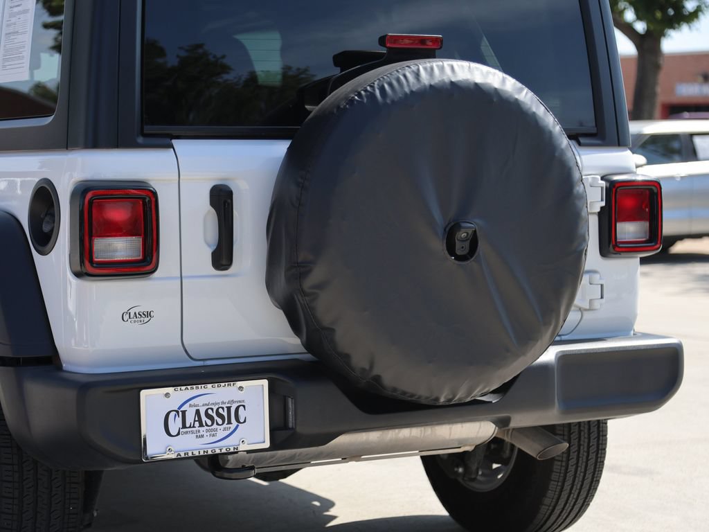 Used 2024 Jeep Wrangler Unlimited Sport AWD/4WD image 6