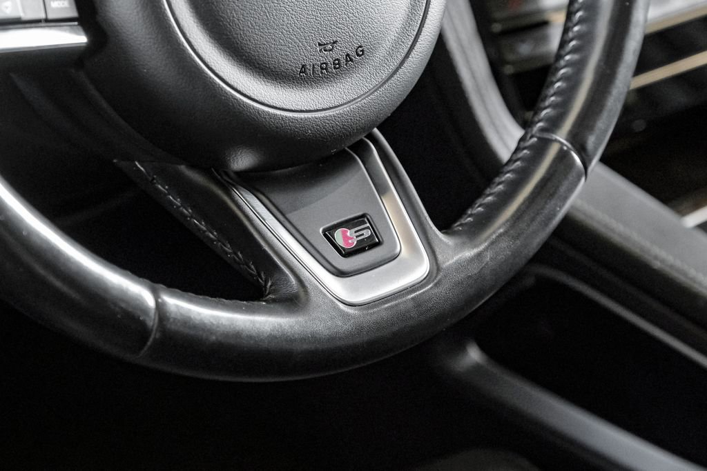 Used 2017 Jaguar F-PACE S image 18