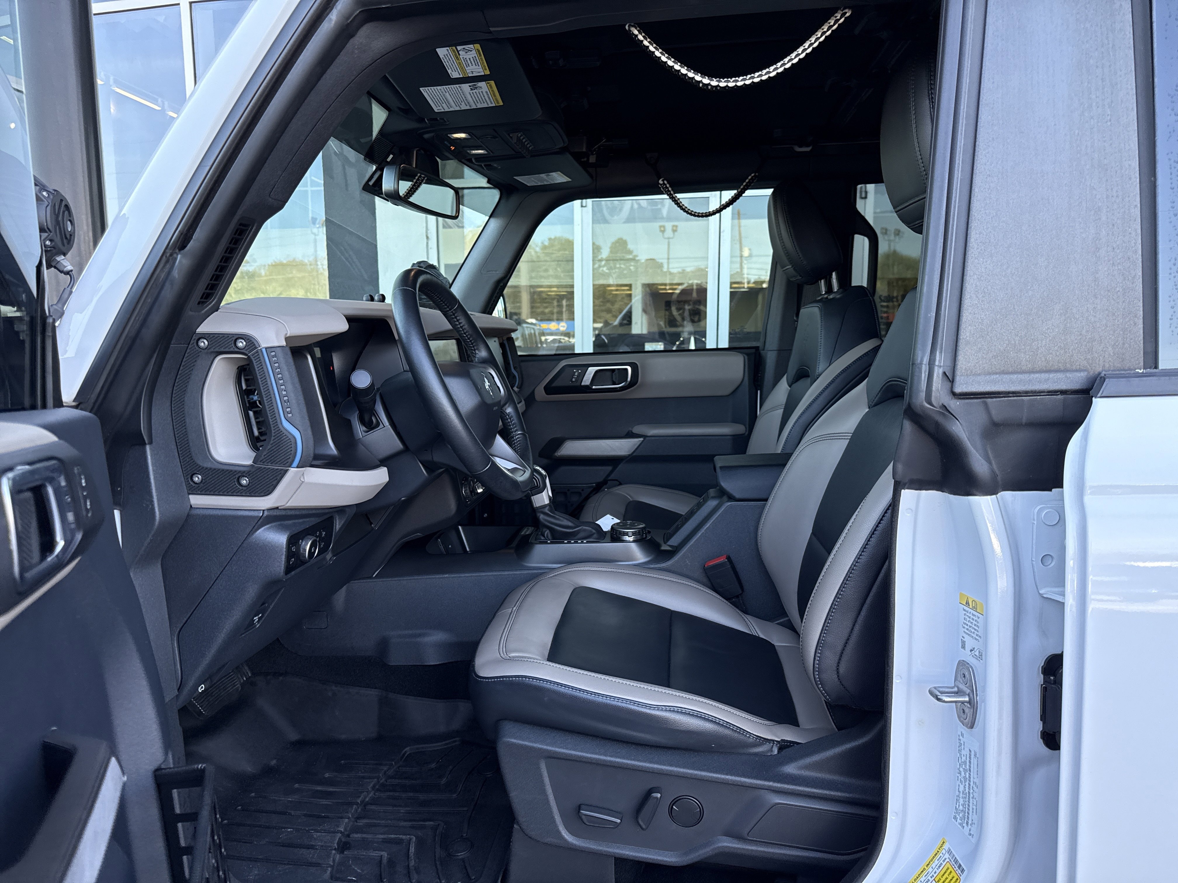 Used 2023 Ford Bronco Wildtrak image 10