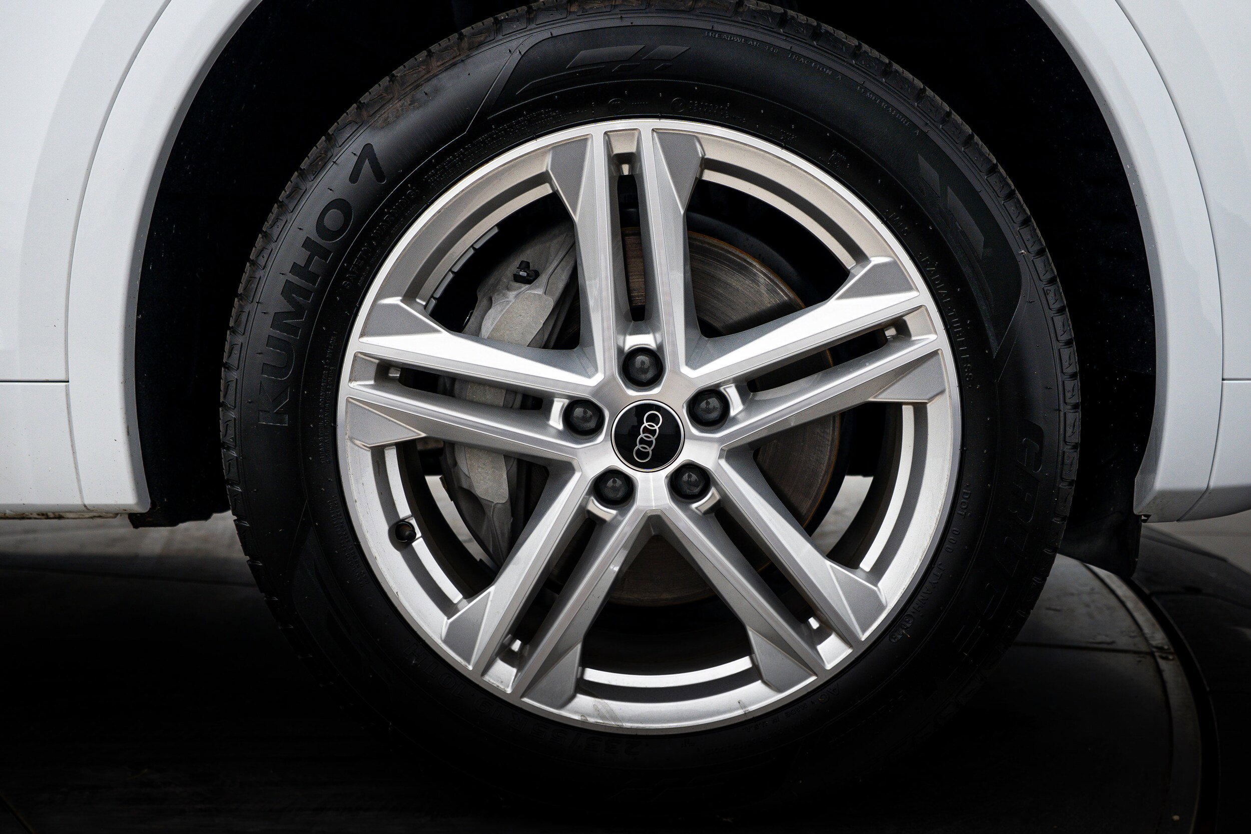 Certified 2024 Audi Q5 e Premium Plus AWD/4WD image 24