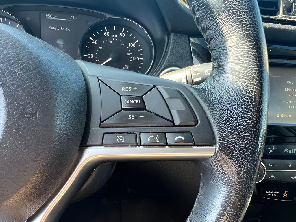 Used 2017 Nissan Rogue SV w/ Sun & Sound Touring Package AWD/4WD image 23