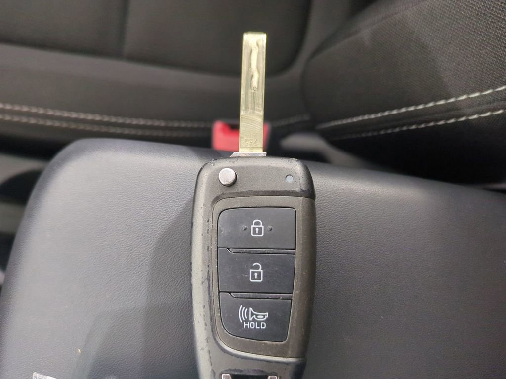 Certified 2023 Hyundai Venue SEL w/ Cargo Package image 35