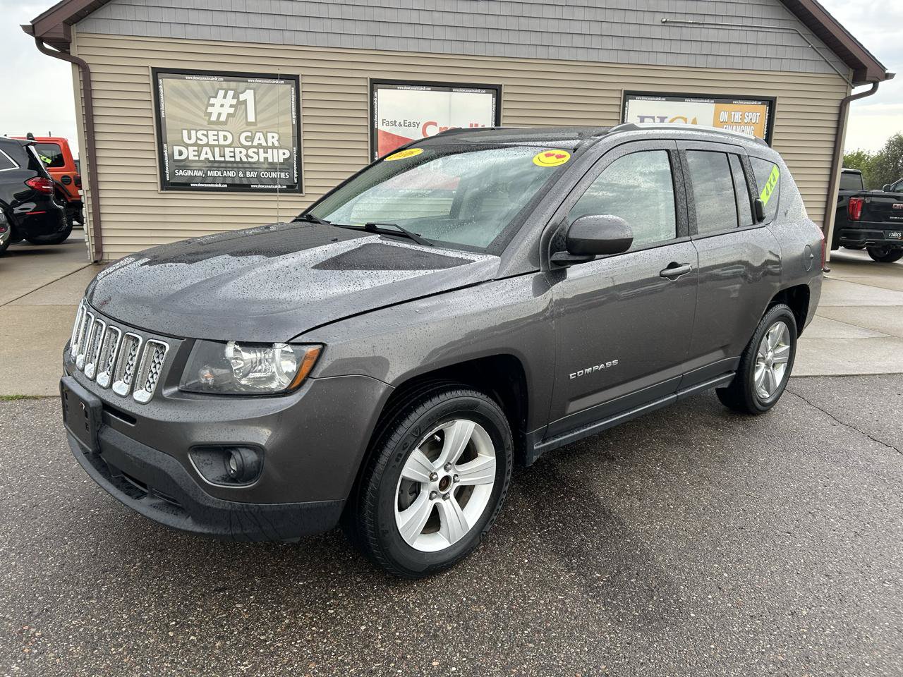 Used 2016 Jeep Compass Latitude AWD/4WD image 1