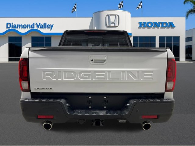 New 2026 Honda Ridgeline Black Edition image 4