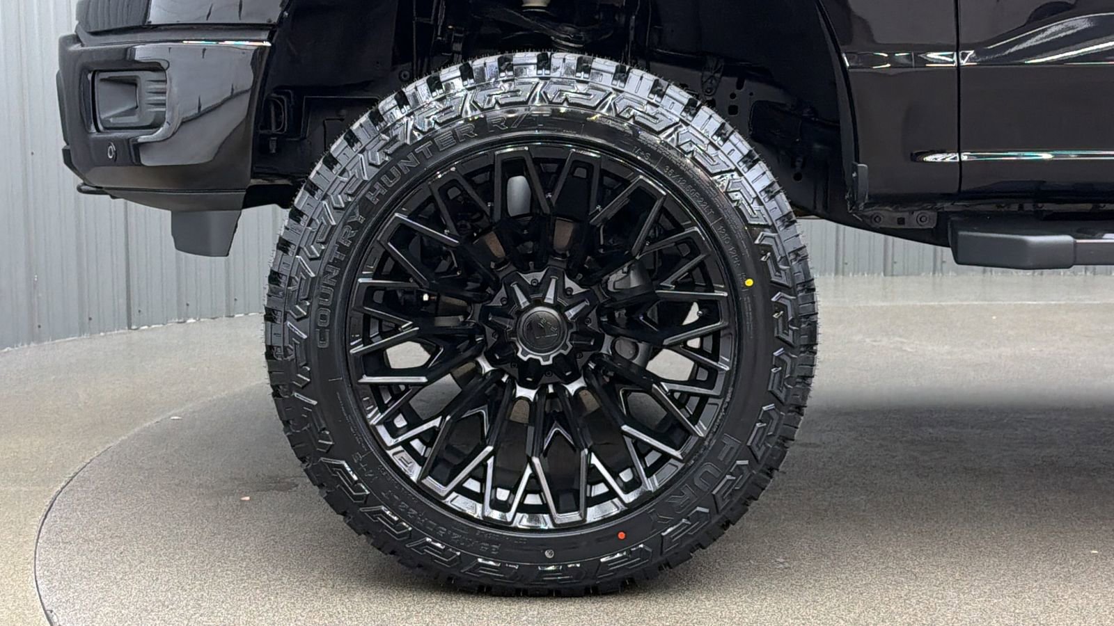 Used 2025 Ford F150 Lariat AWD/4WD image 10